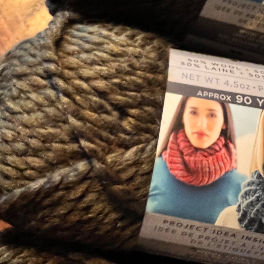 All Things You Wool Blend Yarn Moss Green - Picture 6 of 10